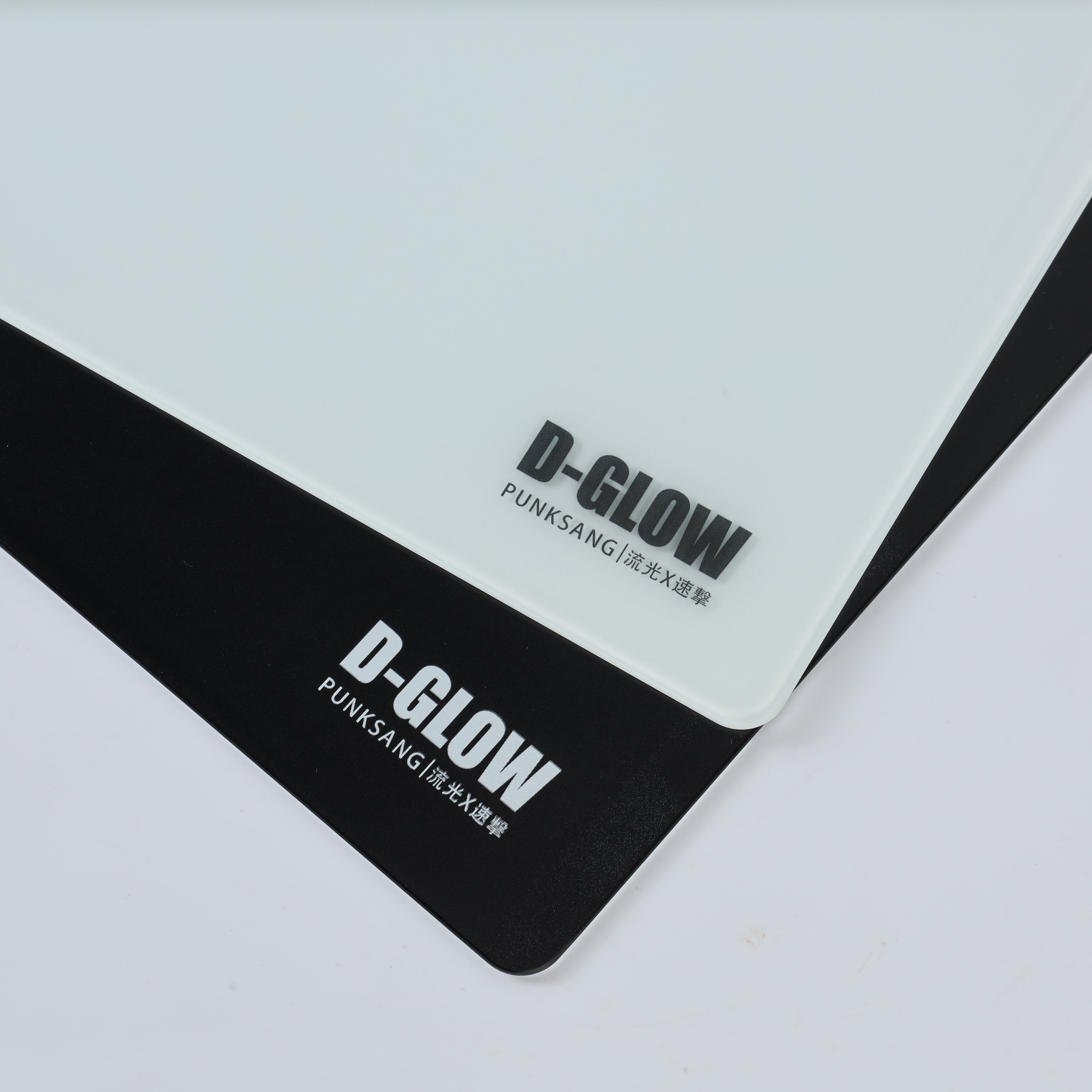D-GLOW 速 スピード型 ゲーミングガラスマウスパッド