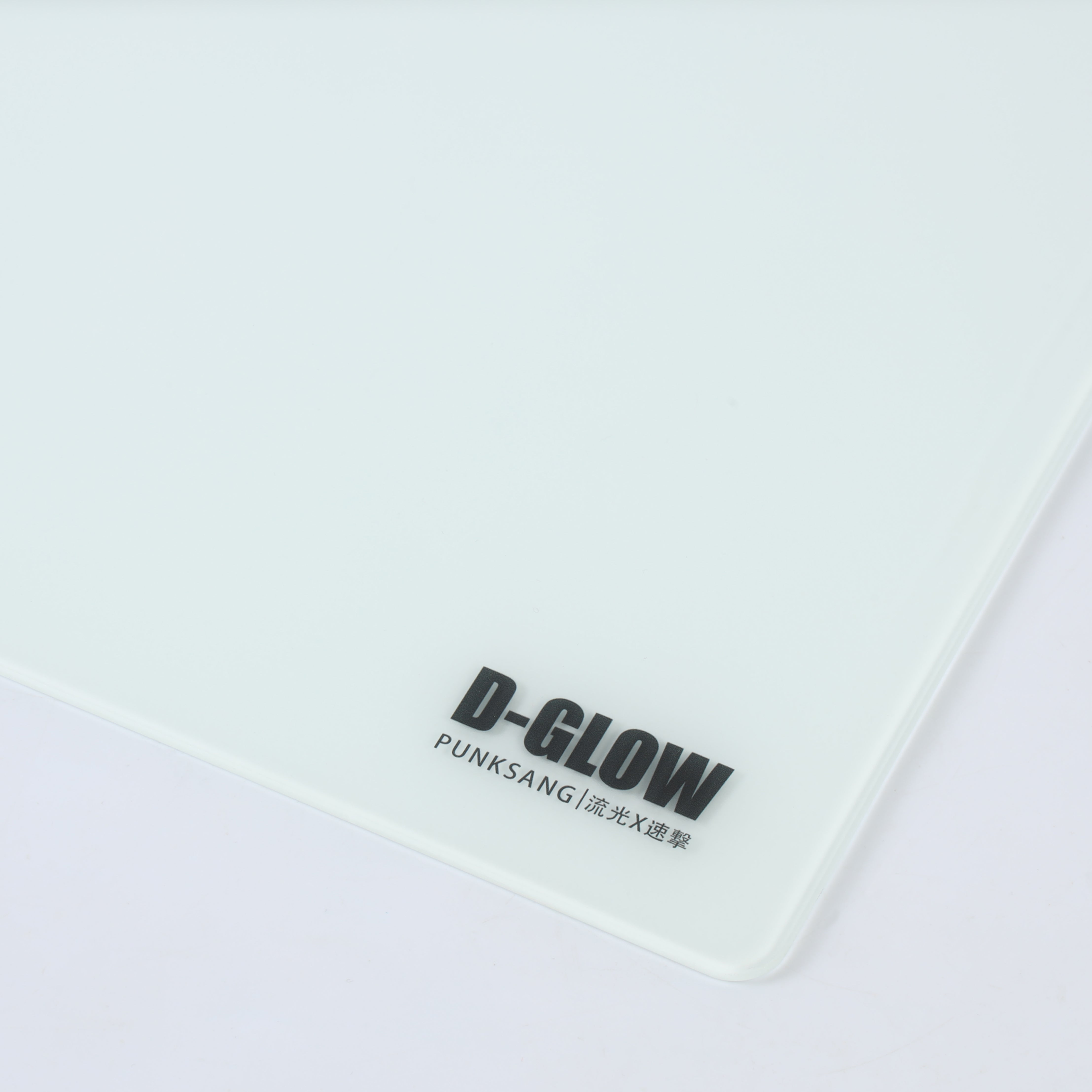 D-GLOW 速 スピード型 ゲーミングガラスマウスパッド